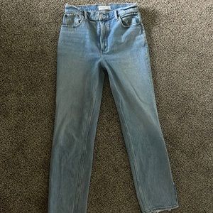 Abercrombie 90’s Ultra High Rise Straight Jean